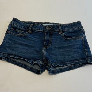 Bullhead Black Jean Shorts Size 7